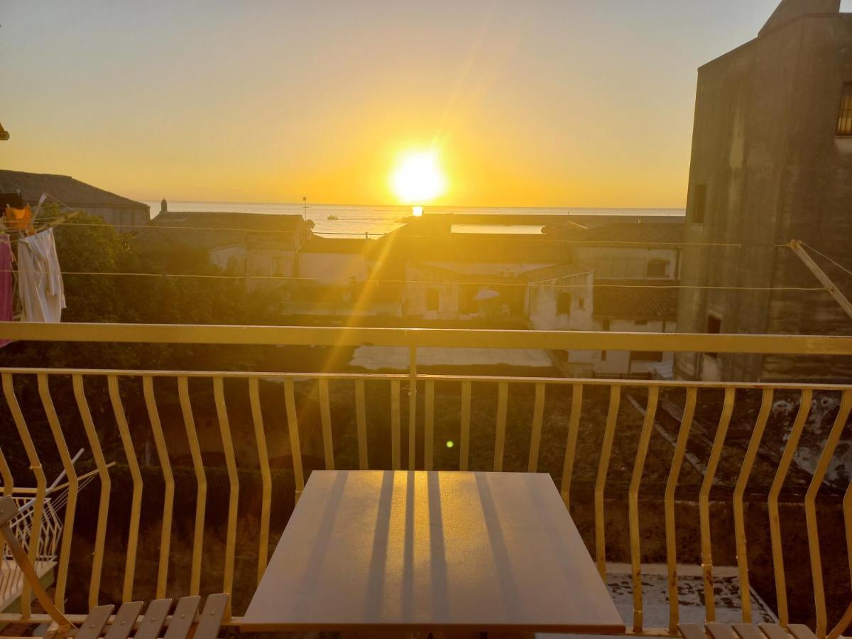 Alba Marina E Tramonti Etnei Apartment Riposto Luaran gambar