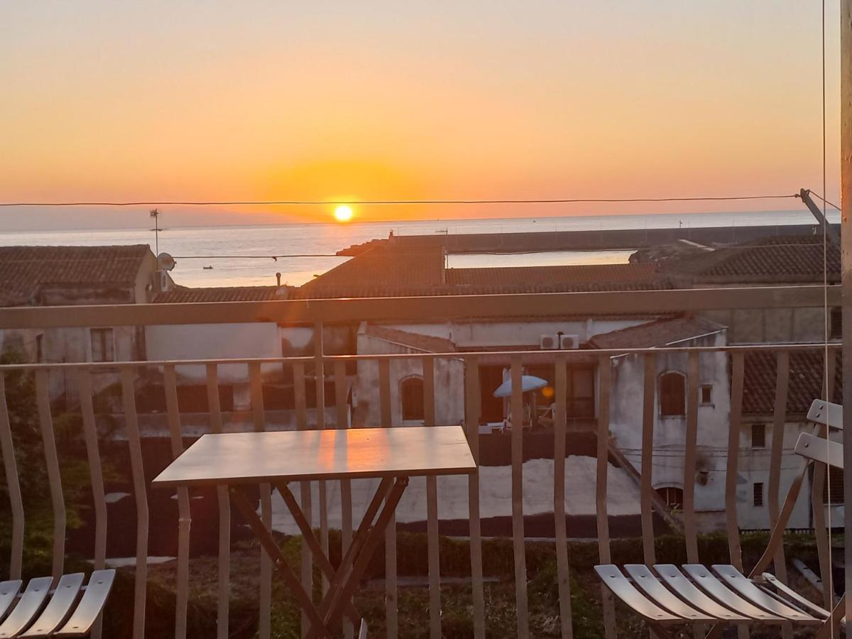 Alba Marina E Tramonti Etnei Apartment Riposto Luaran gambar