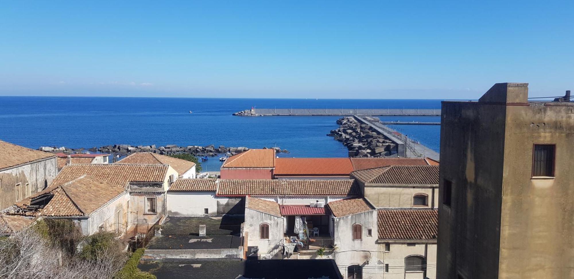 Alba Marina E Tramonti Etnei Apartment Riposto Luaran gambar