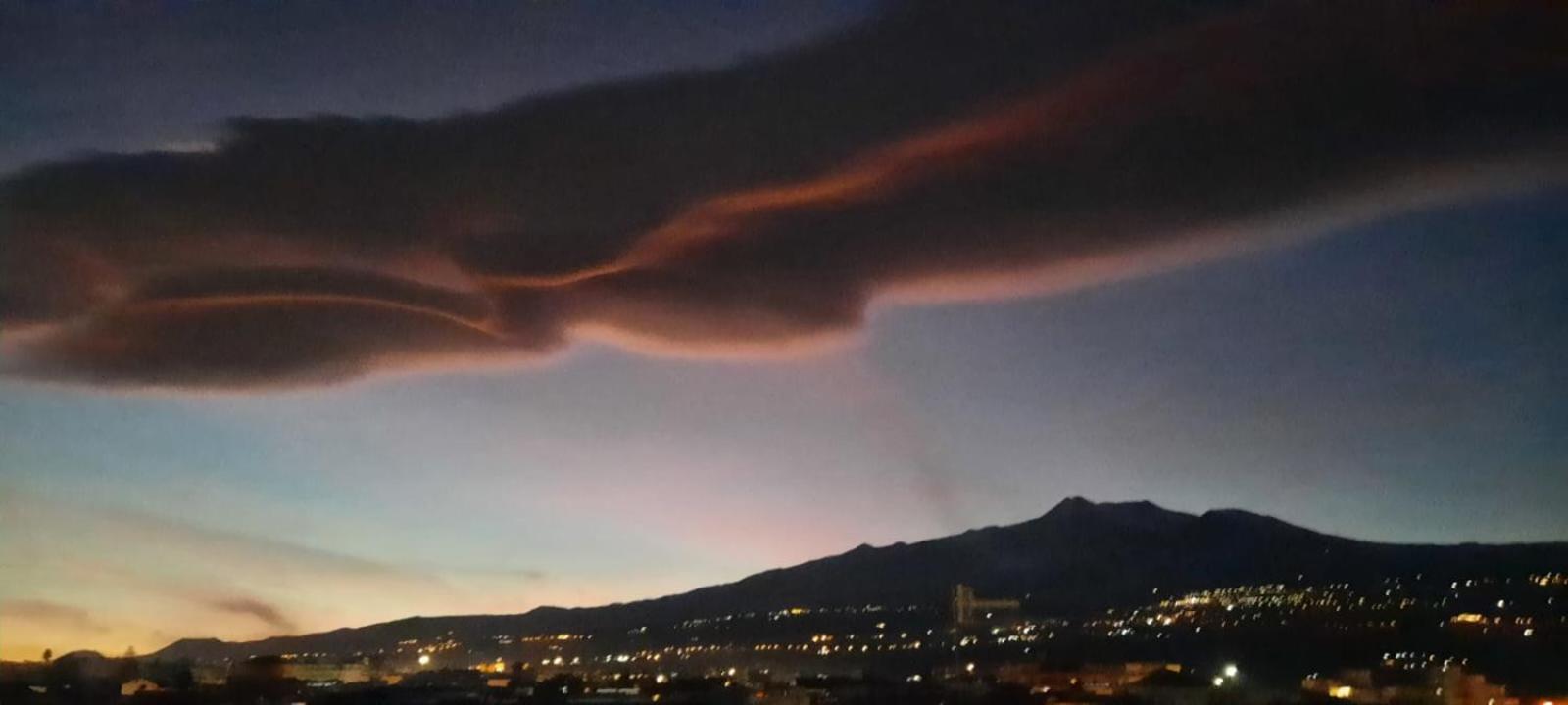 Alba Marina E Tramonti Etnei Apartment Riposto Luaran gambar